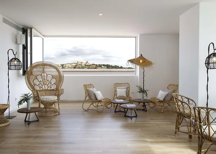 May Altafulla Beach Boutique Hotel