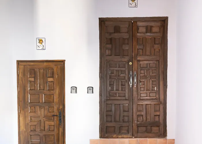 Hospedería Monasterio De San Leandro