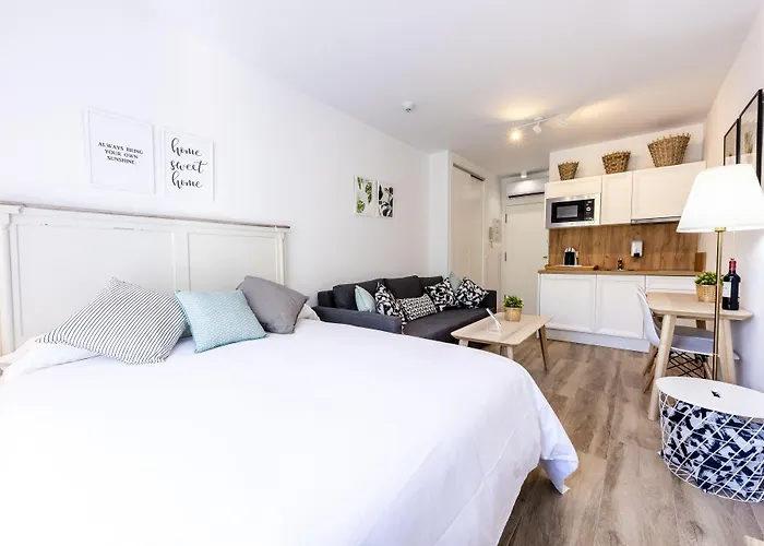 Apartamentos Toboso Plaza Nerja