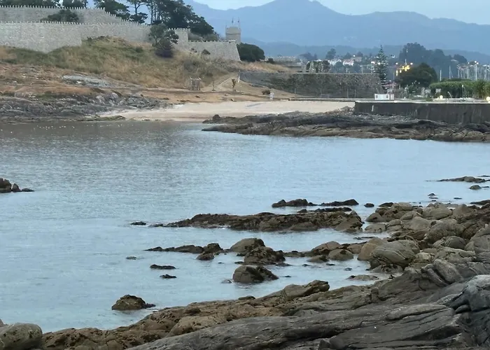 Hotel Rompeolas Baiona