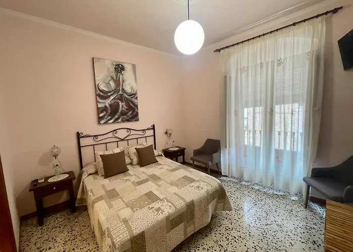 Hostal I Apartaments Populetus