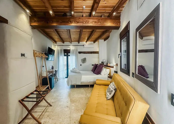 Hotel Boutique Poeta Jorge Manrique
