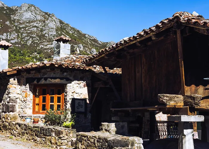 Apartamentos y Casas de Aldea La Pornacal
