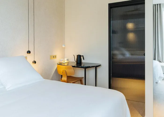 Hotel Taro Santa Cruz
