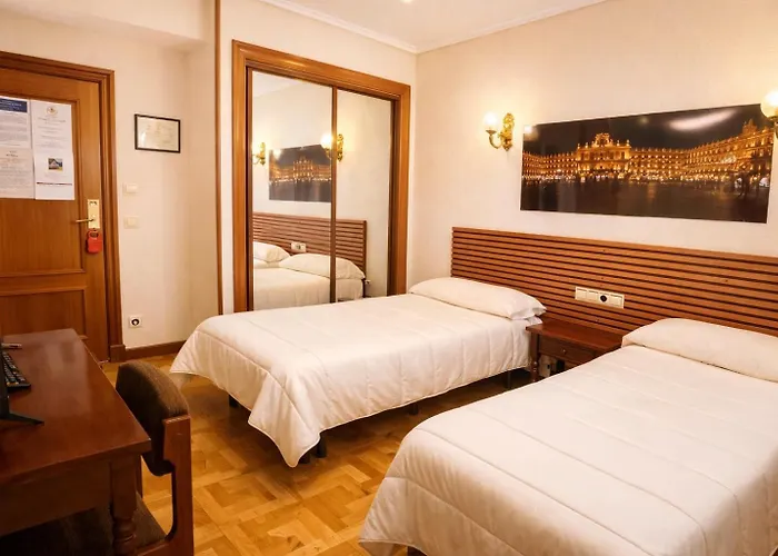 Hotel Castellano I
