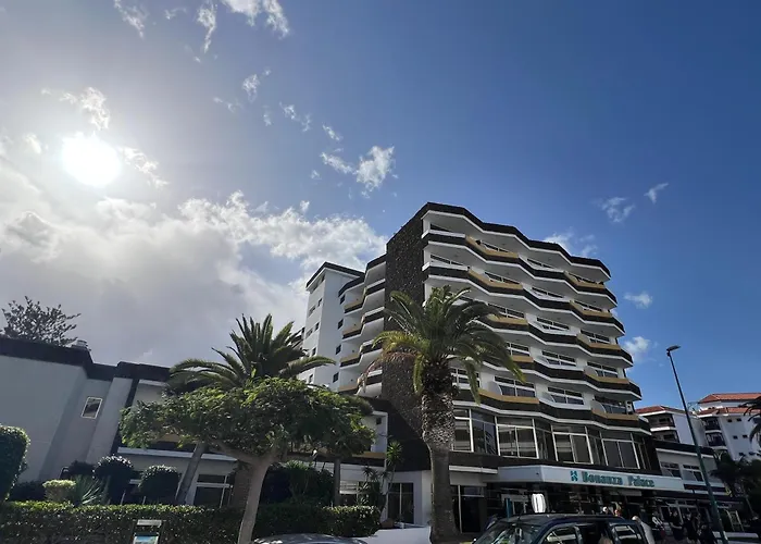 Complejo Blue Sea Puerto Resort compuesto por Hotel Canarife y Bonanza Palace Puerto de la Cruz 