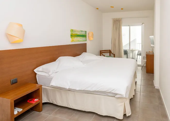 Es Mitjorn Hotel San Antonio 