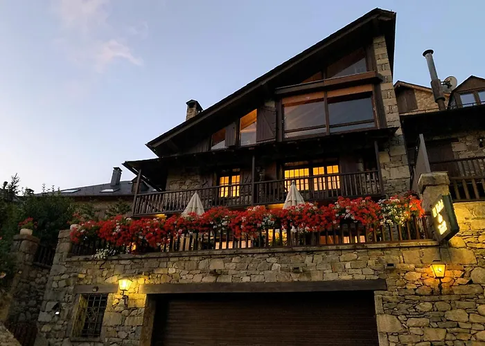 El Xalet De Tauell Hotel Rural