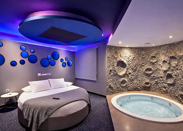 V Hotel