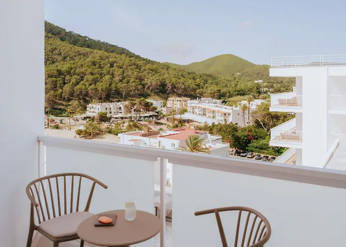Hyde Hotel Ibiza Beach Resort By Accor Cala Llonga 
