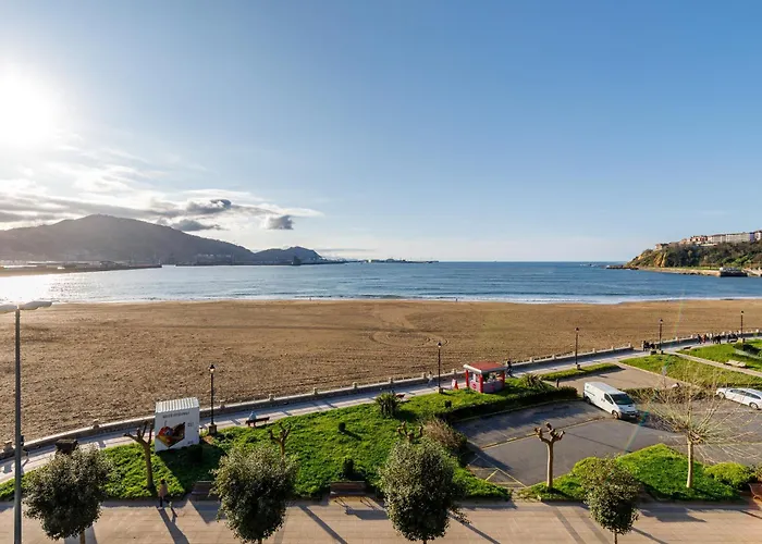 Petit Palace Tamarises Getxo