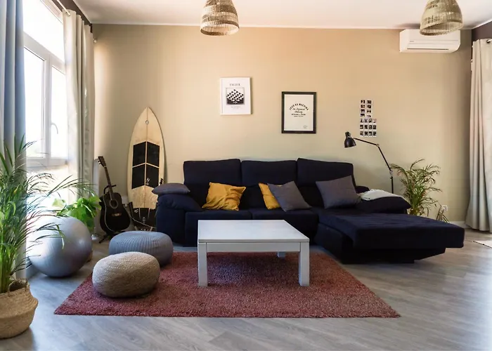 Banama Surfhouse - Coliving Coworking & Yoga
