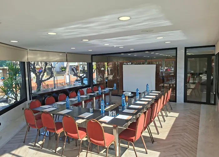 Hotel 153 Castelldefels