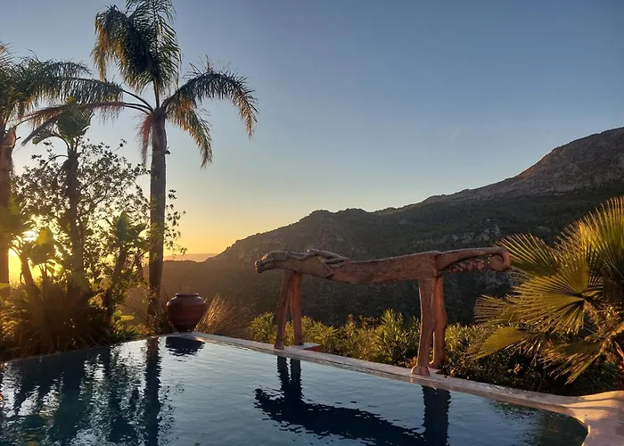 Hotel Ddg Retreat Casares