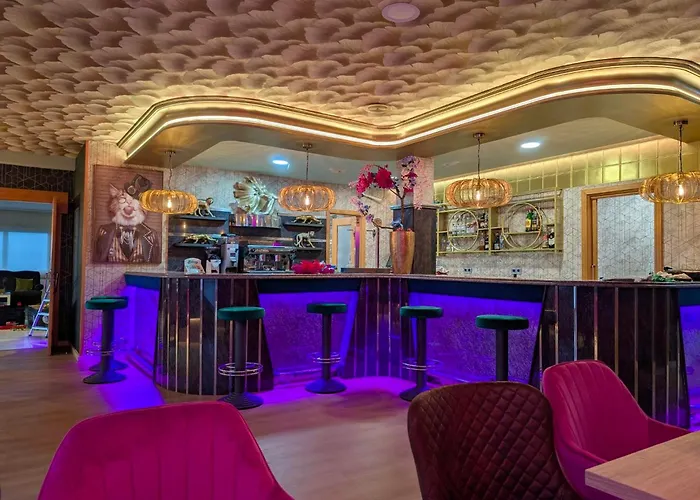 Hotel Marola