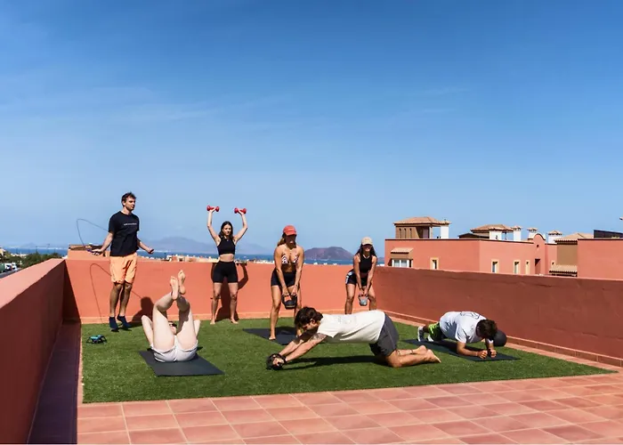 Banama Surfhouse - Coliving Coworking & Yoga