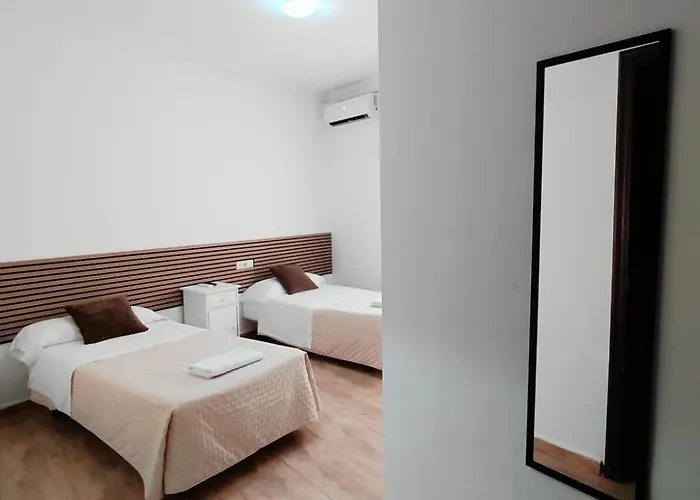 Hostal PILAS ALCARAYÓN