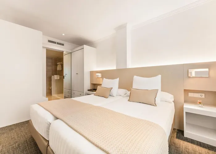 Acacia Suite