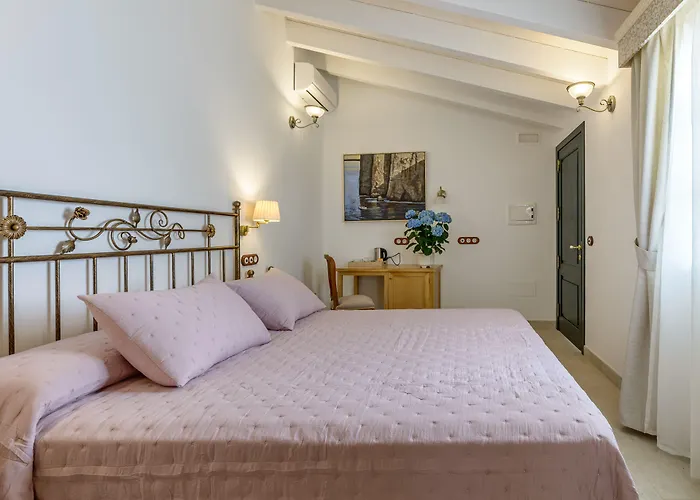 Seranova Luxury Hotel - Adults Only