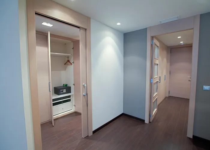 Sercotel Jardines de Uleta Suites