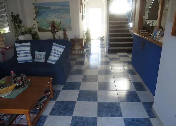 Hostal Puerto Genovés San José