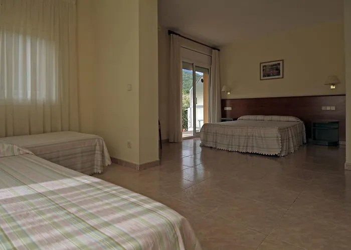 Hotel Fonda Finet Sant Feliu de Pallerols