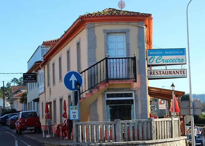 Hotel O Cruceiro Puentedeume