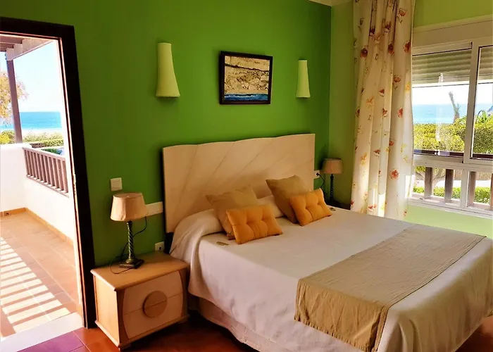 Hotel las Calas Agua Amarga 