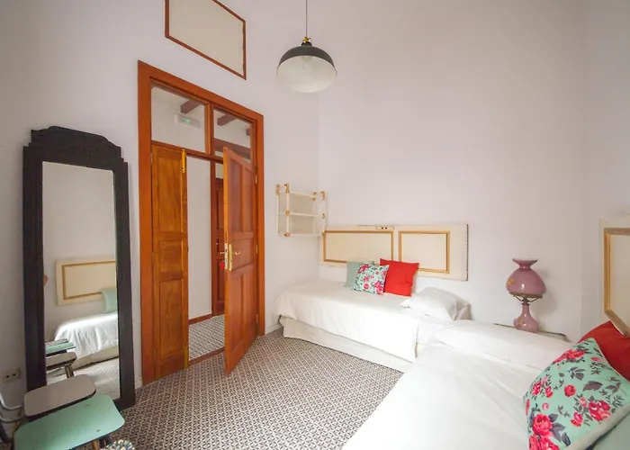 Aminta Home
