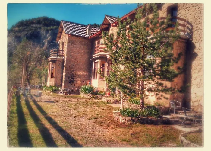 Refugi Quatre Cases Clot del Moro