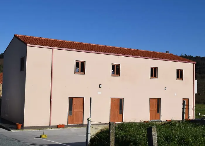 Pensión Albergue Los Caminantes Ribadiso