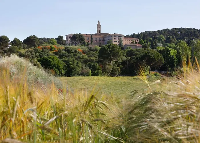 Monestir De Les Avellanes